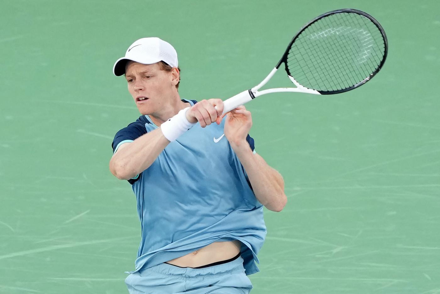 У первой ракетки мира нашли допинг, но он сумел избежать наказания