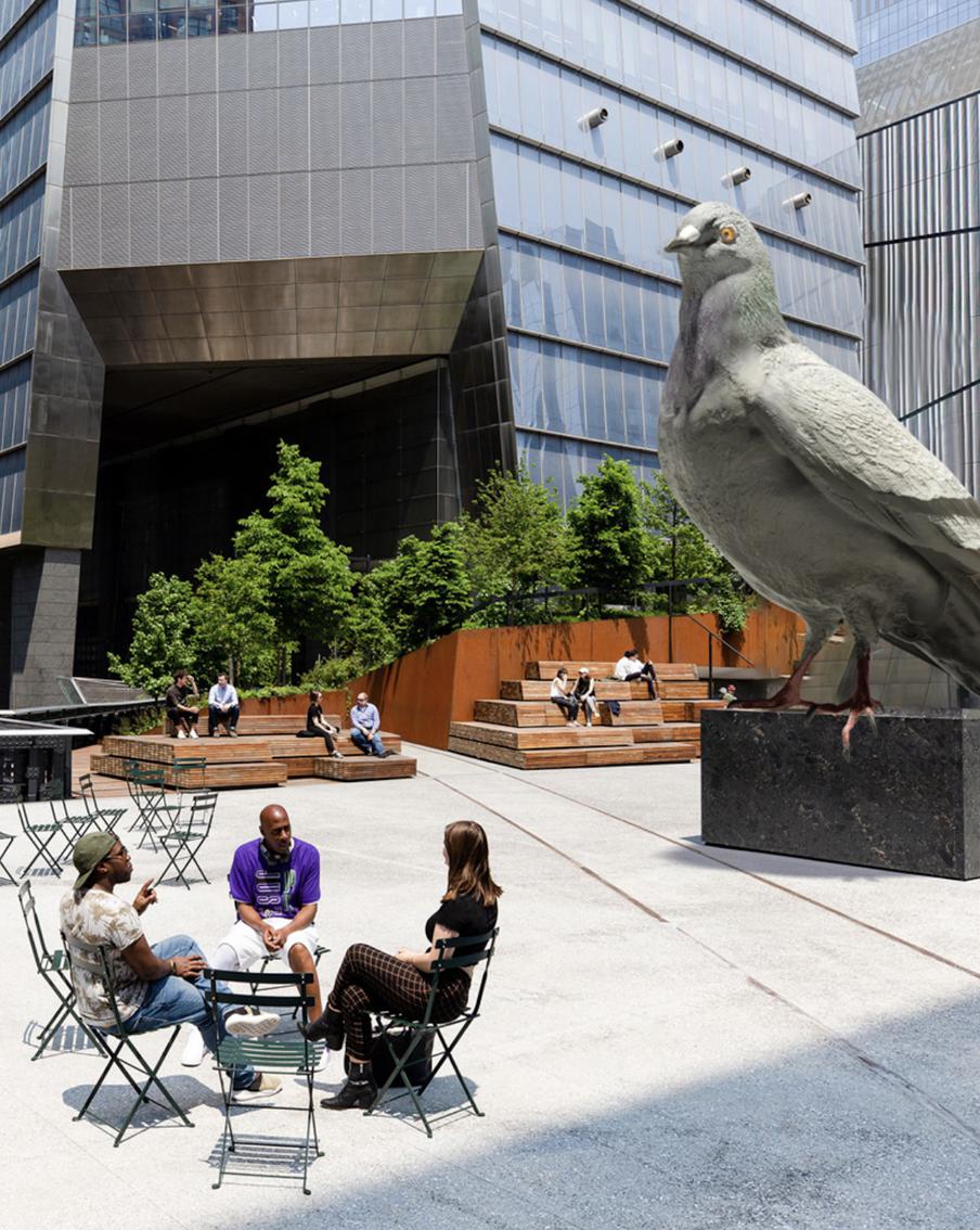 В Нью-Йорке планируют установить статую гигантского голубя по имени Динозавр