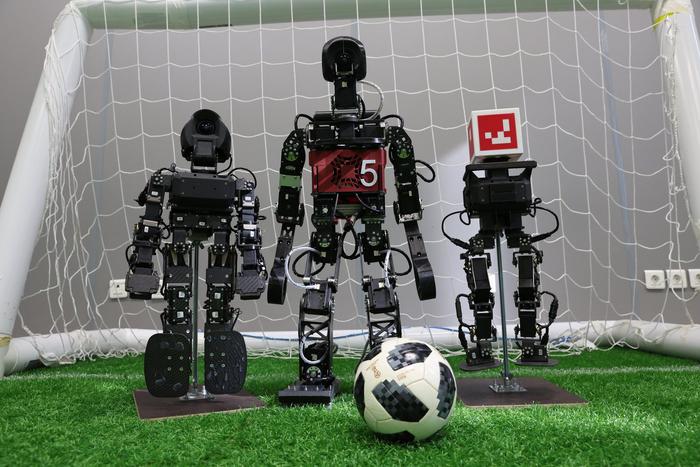 Робофутбол – спорт будущего: как в МФТИ создают роботов-футболистов