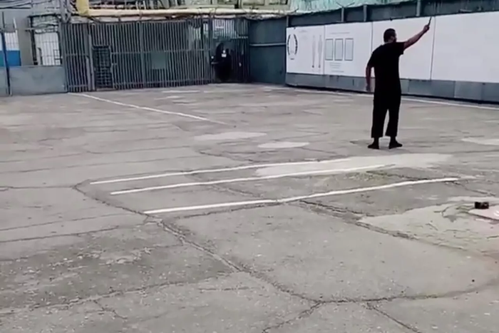 Снайперы Росгвардии в ходе штурма колонии в Волгоградской области ликвидировали четырёх террористов