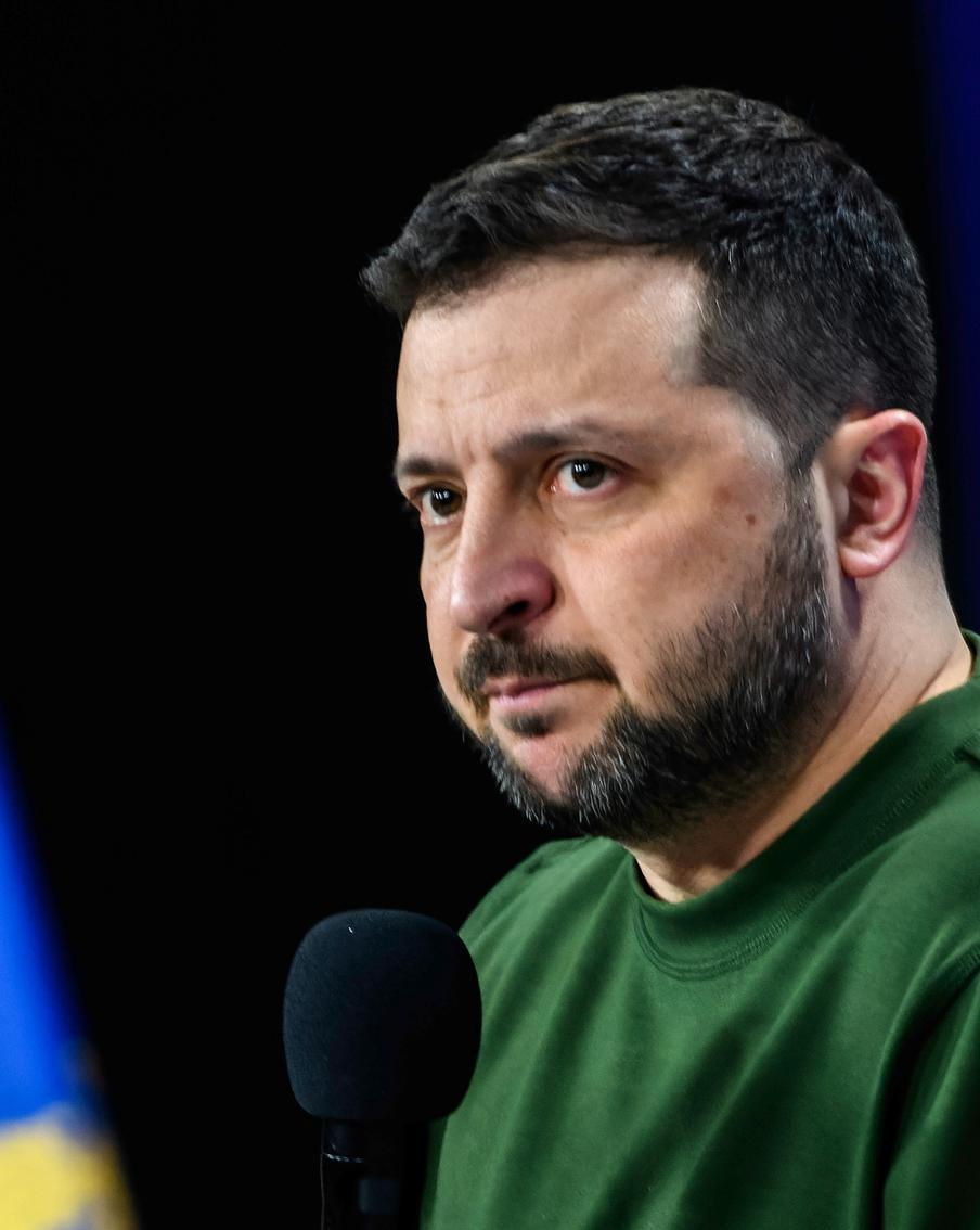 Зеленский подписал законопроект, фактически запрещающий действие в стране Украинской православной церкви