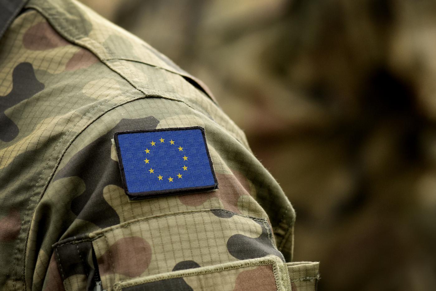 Евросоюз впервые обсудит отправку военных инструкторов на Украину