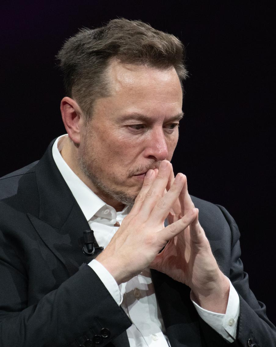 В США предостерегли Илона Маска от повторения судьбы российского бизнесмена Павла Дурова