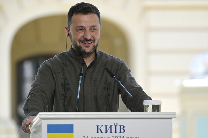 Командир российского спецназа рассказал, как Зеленский в слезах извинялся перед Кадыровым