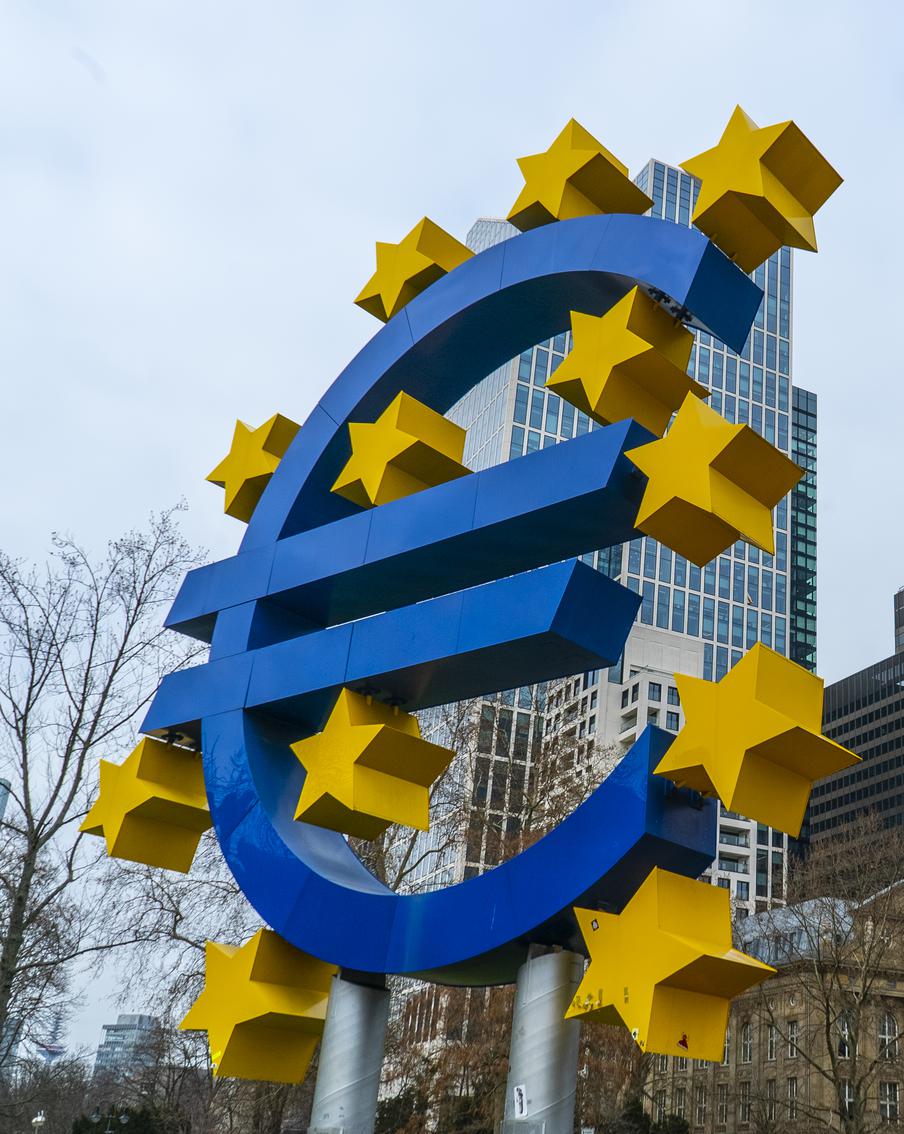 Евросоюз вынужденно усиливает контроль за фирмами с участием россиян по требованию американских властей