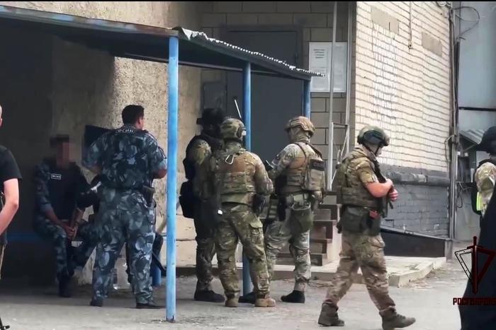 Мать предполагаемого участника захвата заложников в ИК-19 сделала заявление