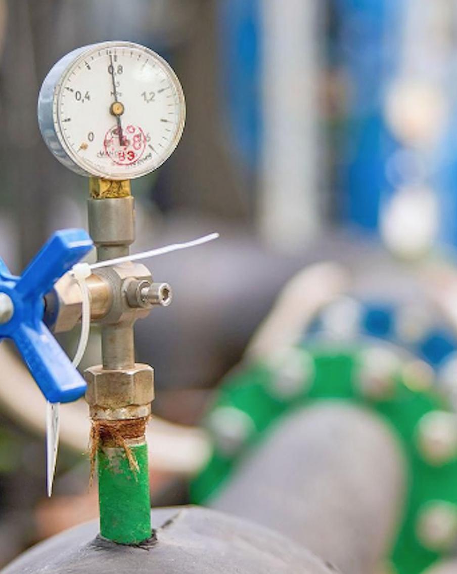 Коммунальщики из Москвы готовят к зиме дома, больницы, школы и другие социально значимые объекты Донецка