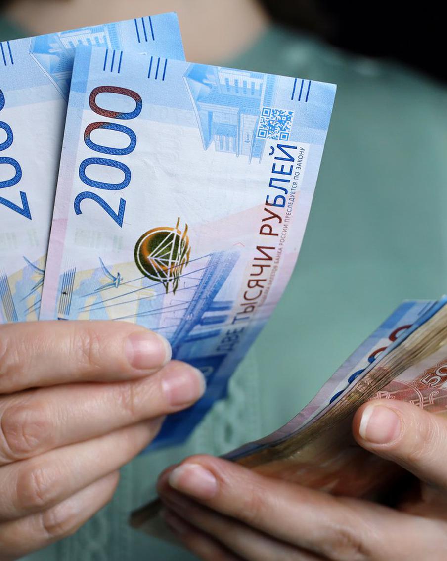 В Госдуму внесут законопроект об увеличении МРОТ в полтора раза