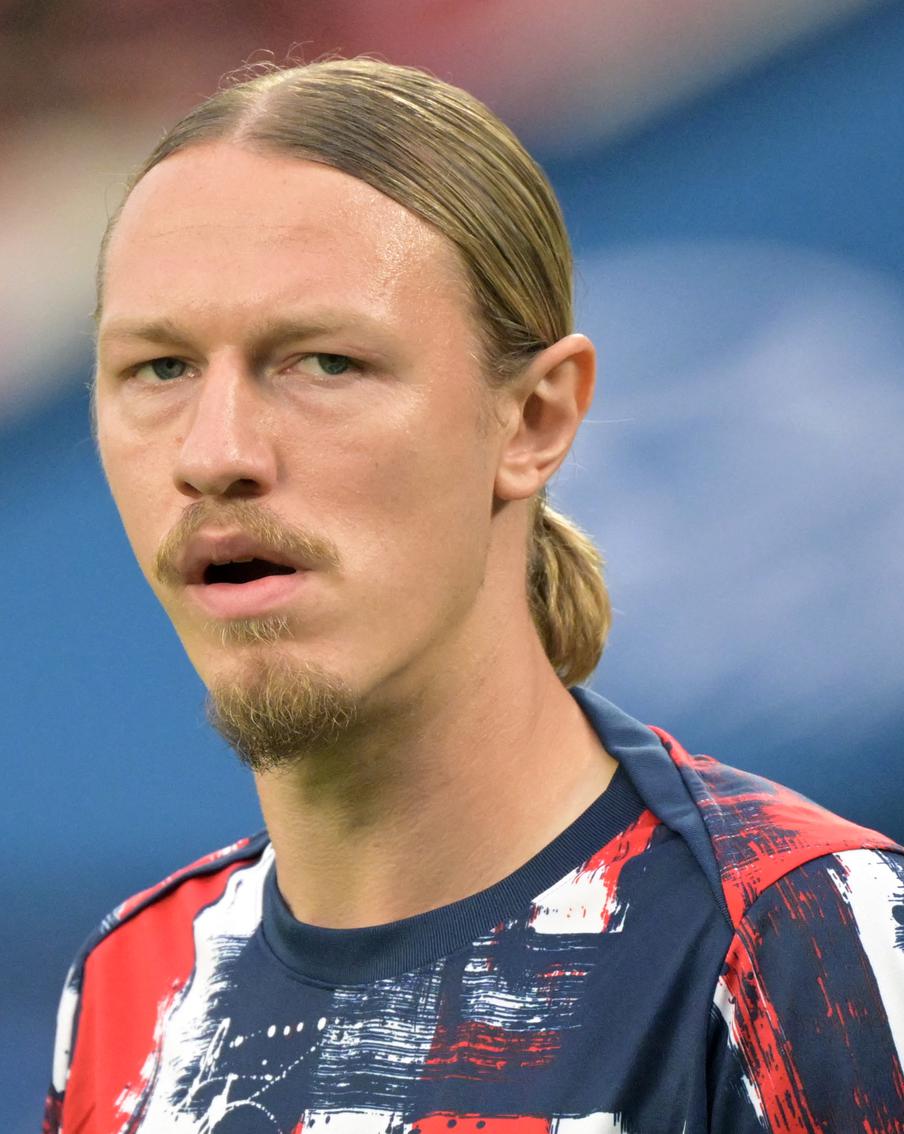 Сафонов будет отдавать 25% дохода: российский вратарь ПСЖ проиграл суд по алиментам