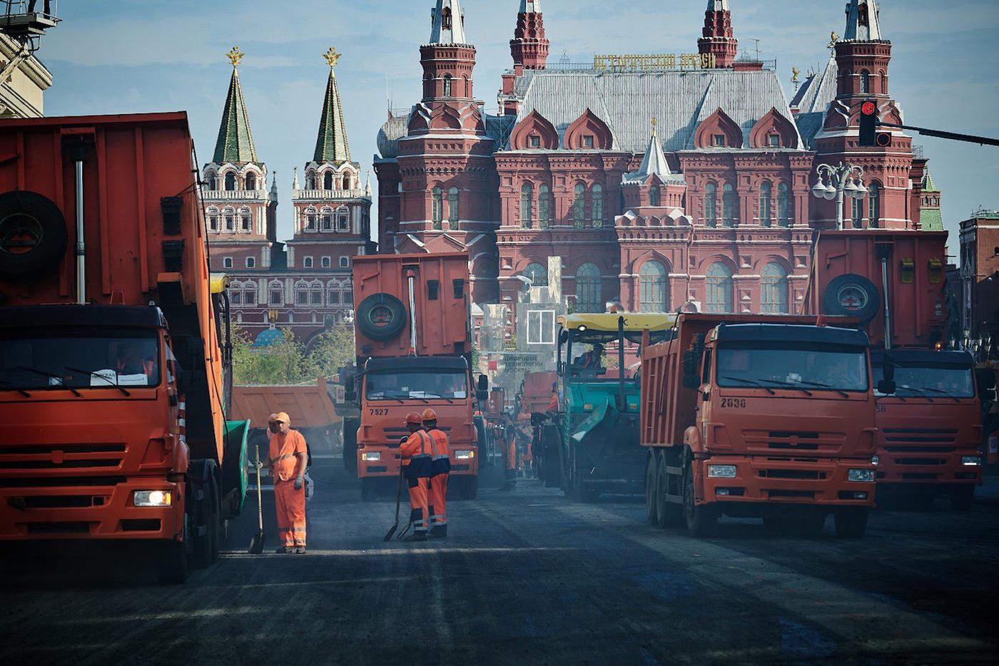 Обновлённое покрытие Тверской улицы прослужит дольше