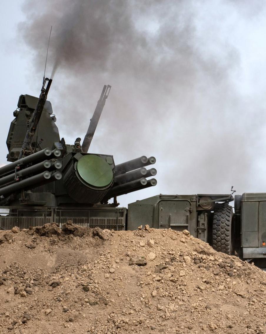 В Котельниче пять беспилотников атаковали потенциально опасный объект