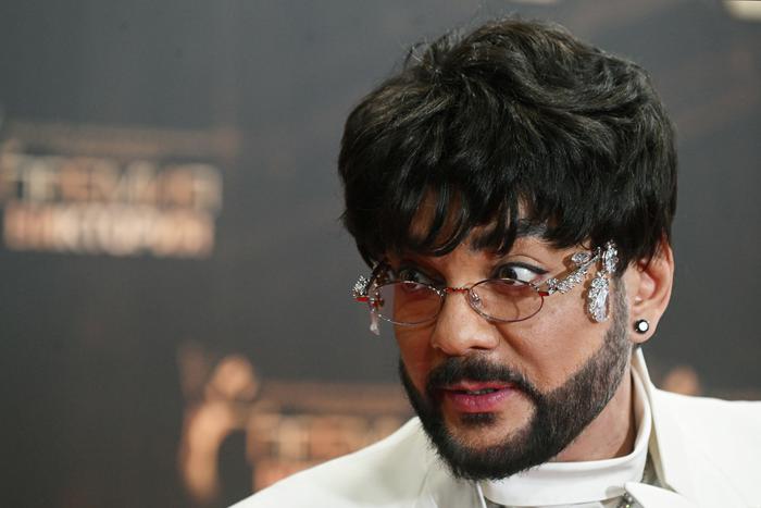 Хирург и тренер оценили мышцы Филиппа Киркорова