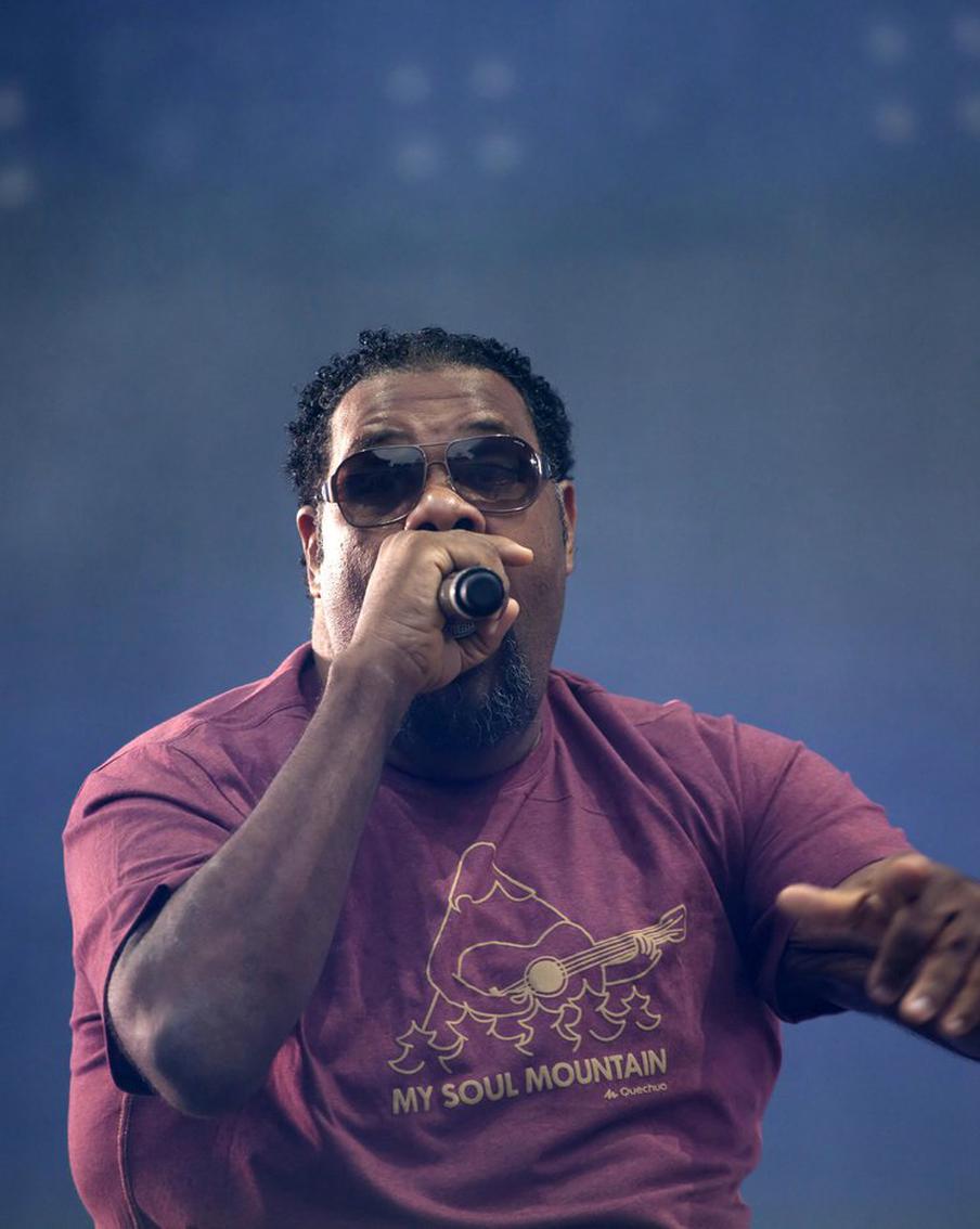 Трёхкратный обладатель "Грэмми" Fatman Scoop упал в обморок на концерте и умер