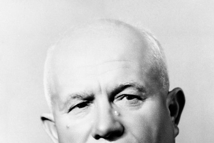 Путин заявил, что Хрущёв фактически подарил Крым Украине