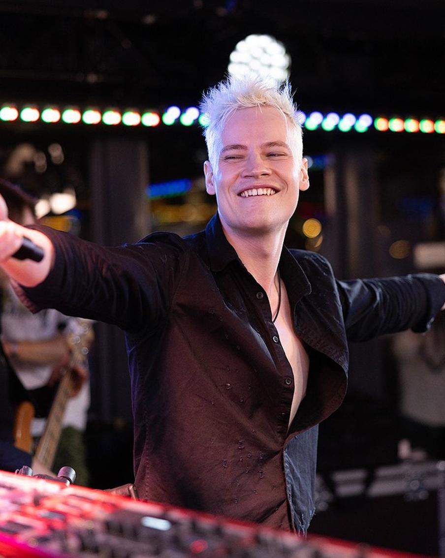 SHAMAN выступил в "Музеоне" в рамках форума-фестиваля "Москва 2030"