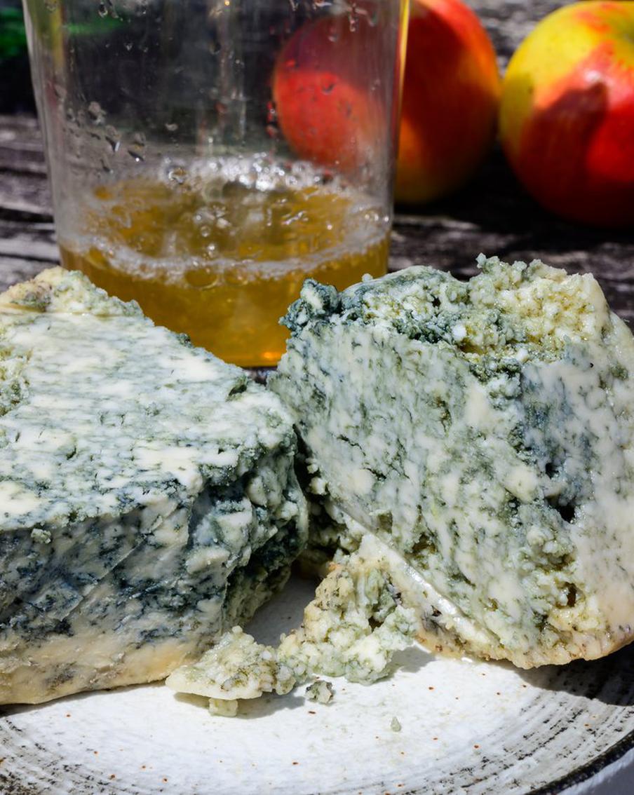 Какие сорта сыра считаются самыми дорогими в мире