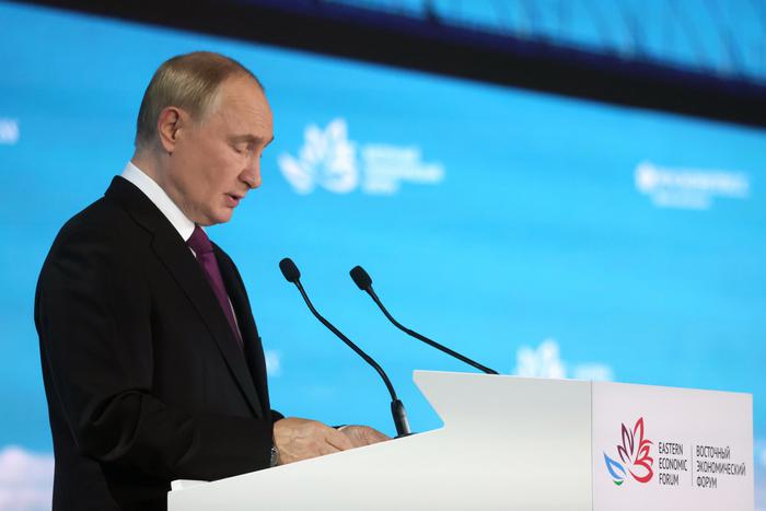 Какие заявления по международным отношениям сделал Путин на ВЭФ