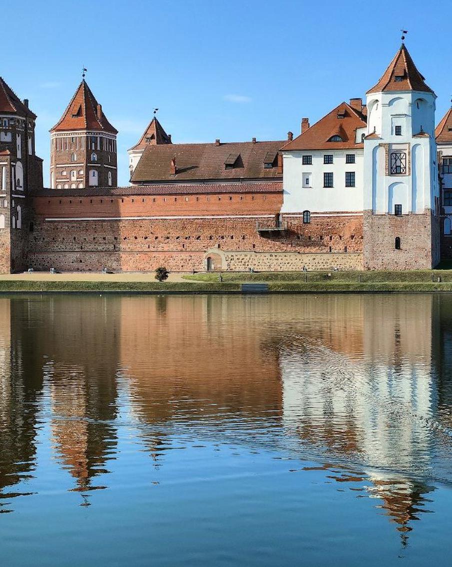 В стране зубров и драников не забудьте про замки