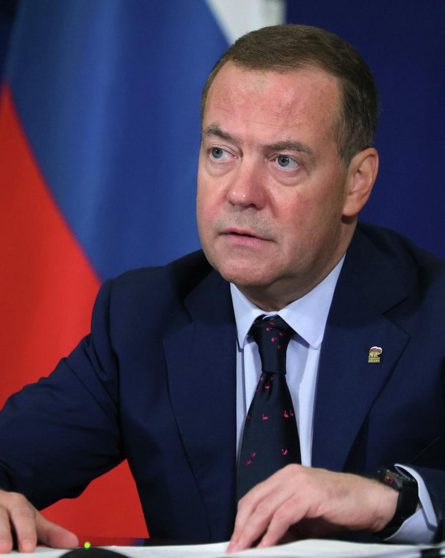 Дмитрий Медведев проголосовал на выборах: зампред Совета безопасности России отдал свой голос онлайн