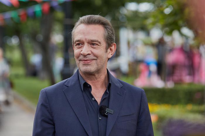 Владимир Машков проголосовал на выборах в Мосгордуму. Он выбрал способ дистанционного электронного голосования