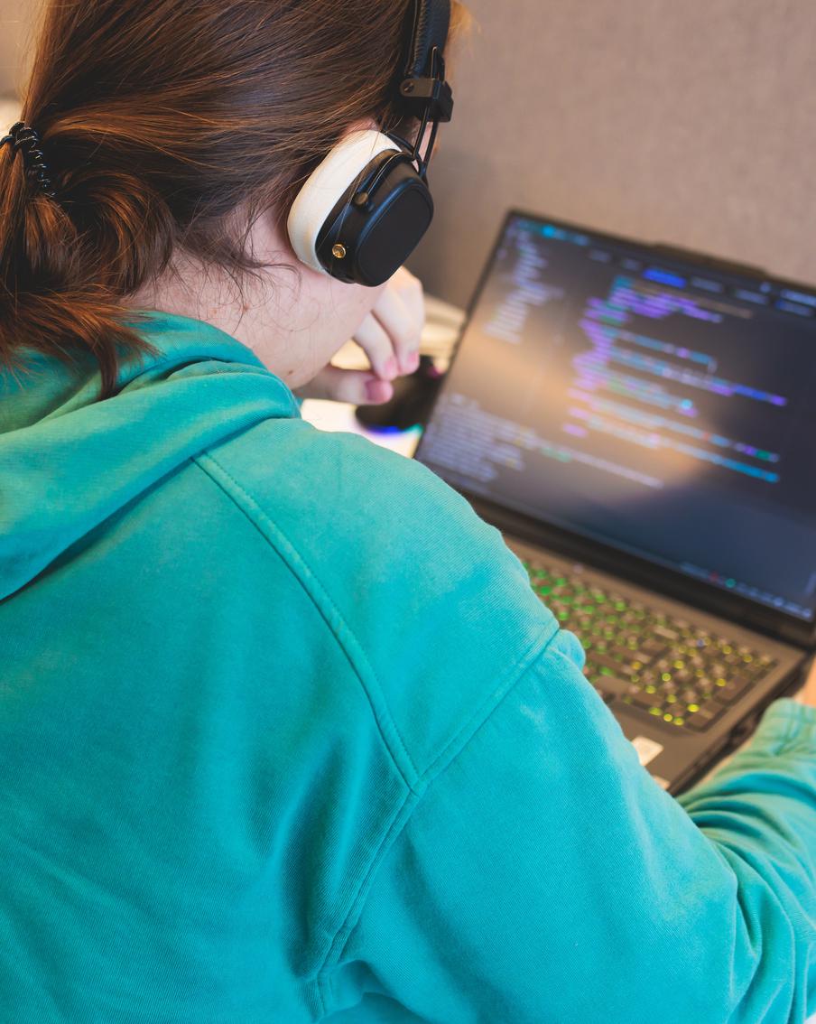 Российские школьники завоевали четыре золотые медали на международной олимпиаде в Египте