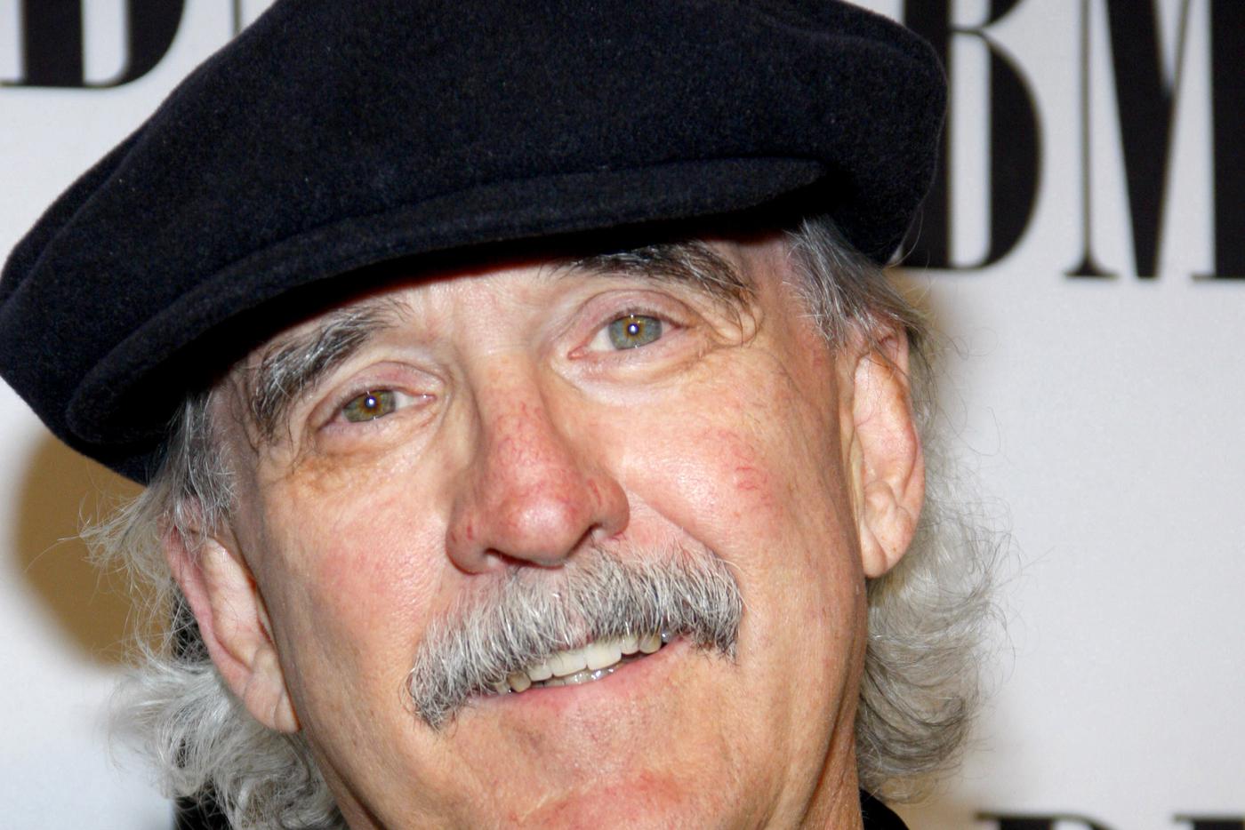 В США скончался один из авторов песни My Heart Will Go On, которая впервые прозвучала в фильме "Титаник"