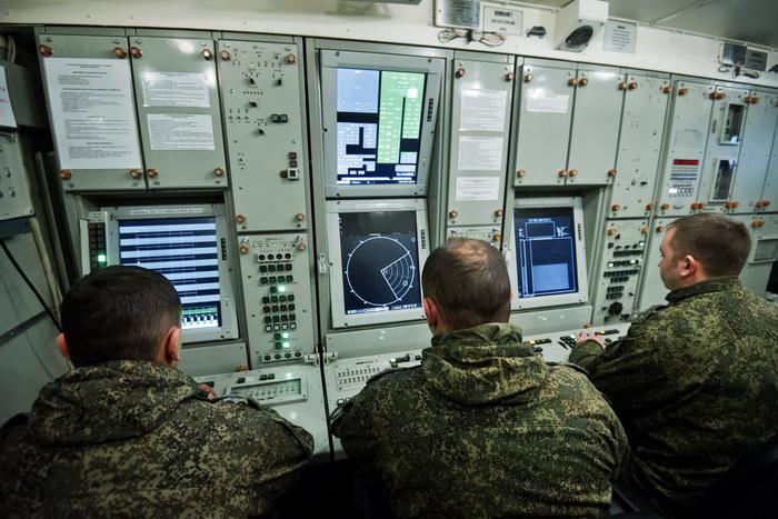 ПВО за ночь перехватила и уничтожила 144 беспилотника над центром России