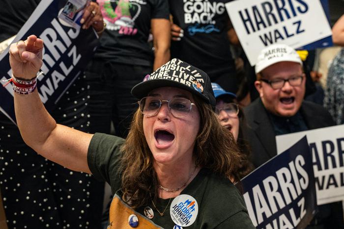 "Путин съел бы вас на обед": о чём спорили Трамп и Харрис на дебатах в США