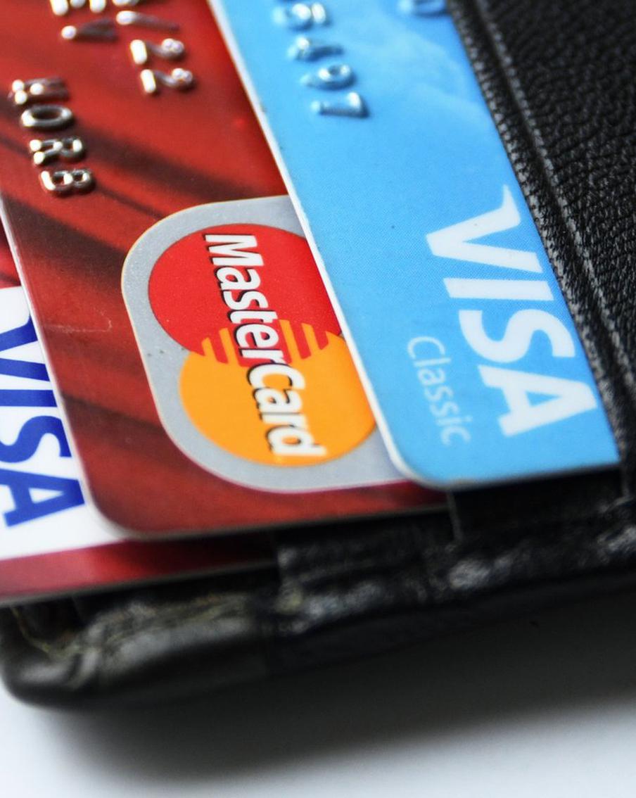 СМИ сообщили о проблемах с безналичной оплатой по всей Германии