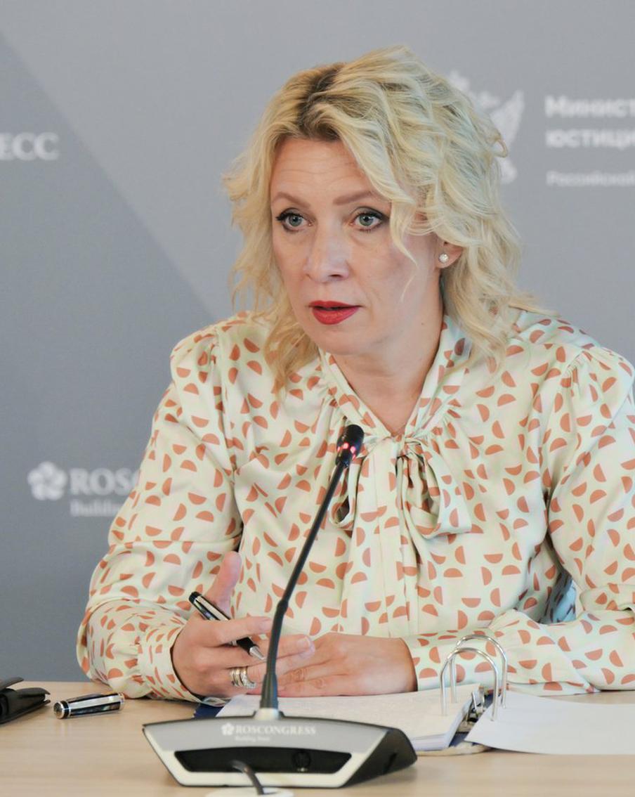 МИД согласен с ФСБ по поводу британских дипломатов, заявила Захарова