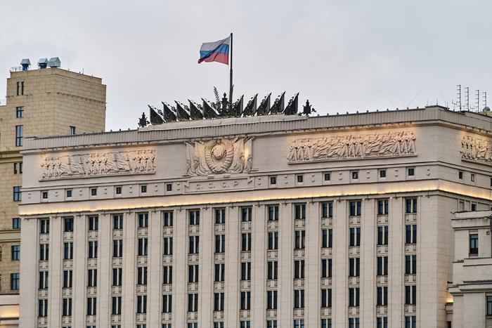 Российские средства ПВО сбили 19 украинских беспилотников в небе над территорией страны в ночь на субботу