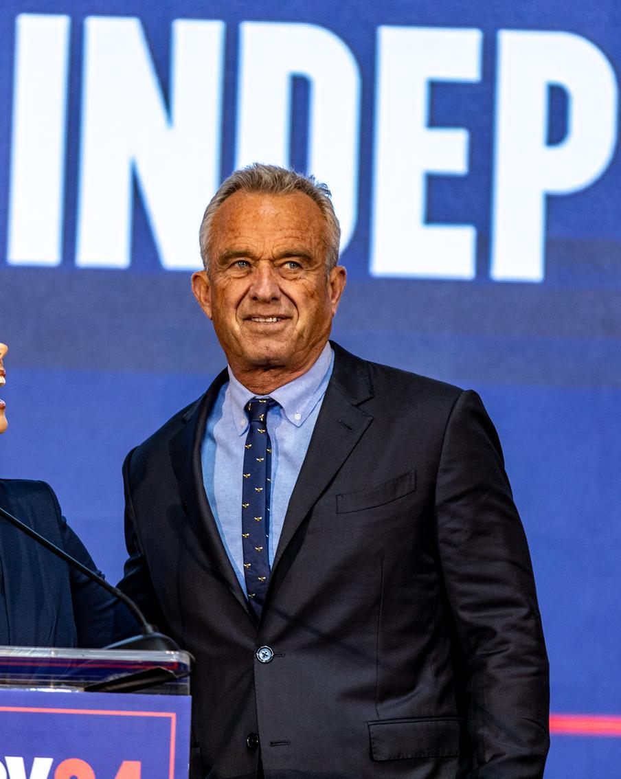 Бывший кандидат на пост президента США призвал власти страны прекратить эскалацию украинского конфликта