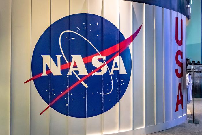 Установлен новый рекорд по количеству одновременно находящихся на орбите Земли людей