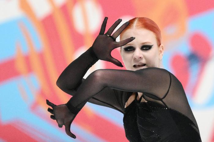 Плющенко прокомментировал провал Трусовой в произвольной программе