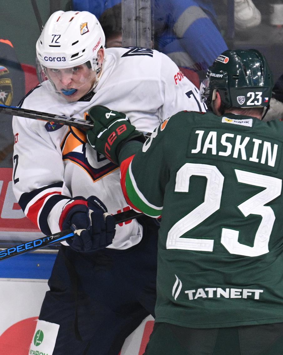 Фавориты КХЛ не впечатляют на старте нового сезона