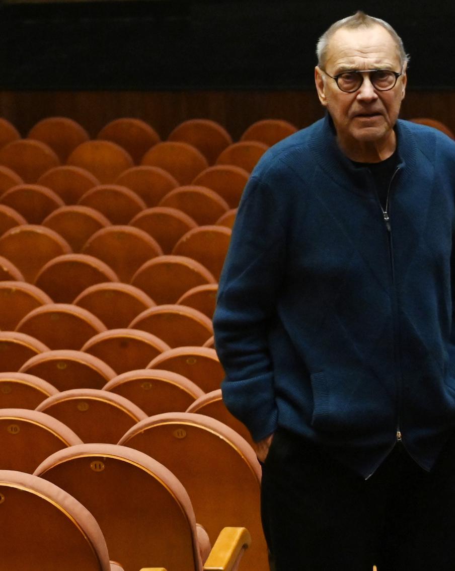 Кончаловский против Хабенского: какие ещё интриги подготовили московские театры