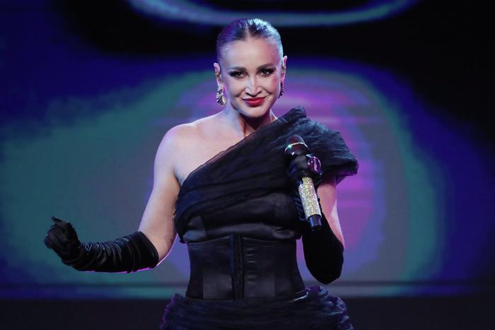 Ольга Бузова заявила о беременности и желании ходить с животом