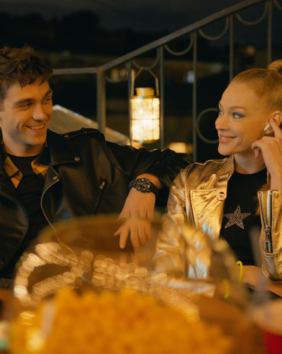 Комедия "Маме снова 17" покажет, что было бы, если б родители стали ровесниками своих детей