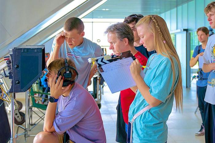 Киноплатформа "Москино" помогает организовать съемки в столице