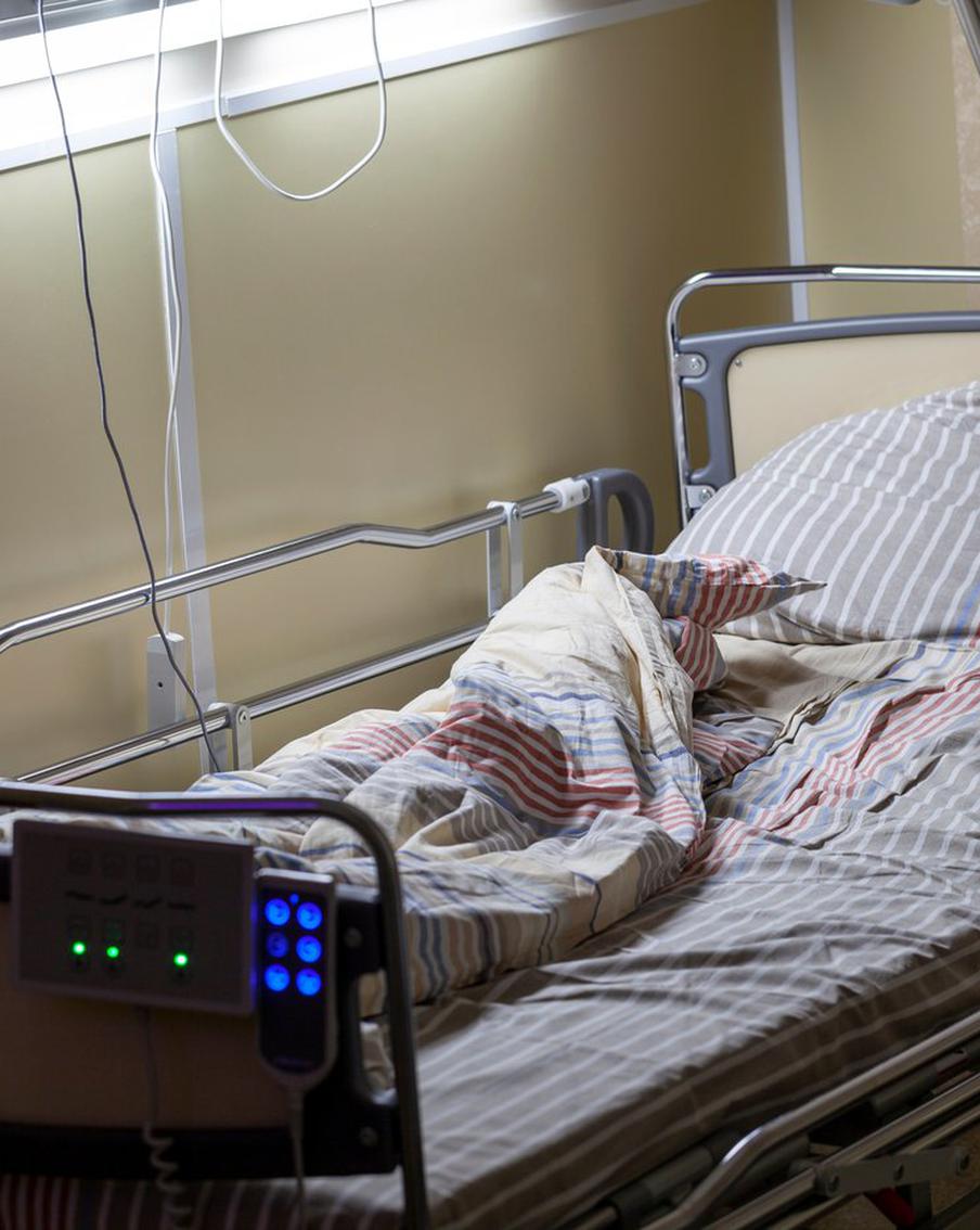 Третий ребёнок умер в Красноярском крае после отравления пельменями и курицей