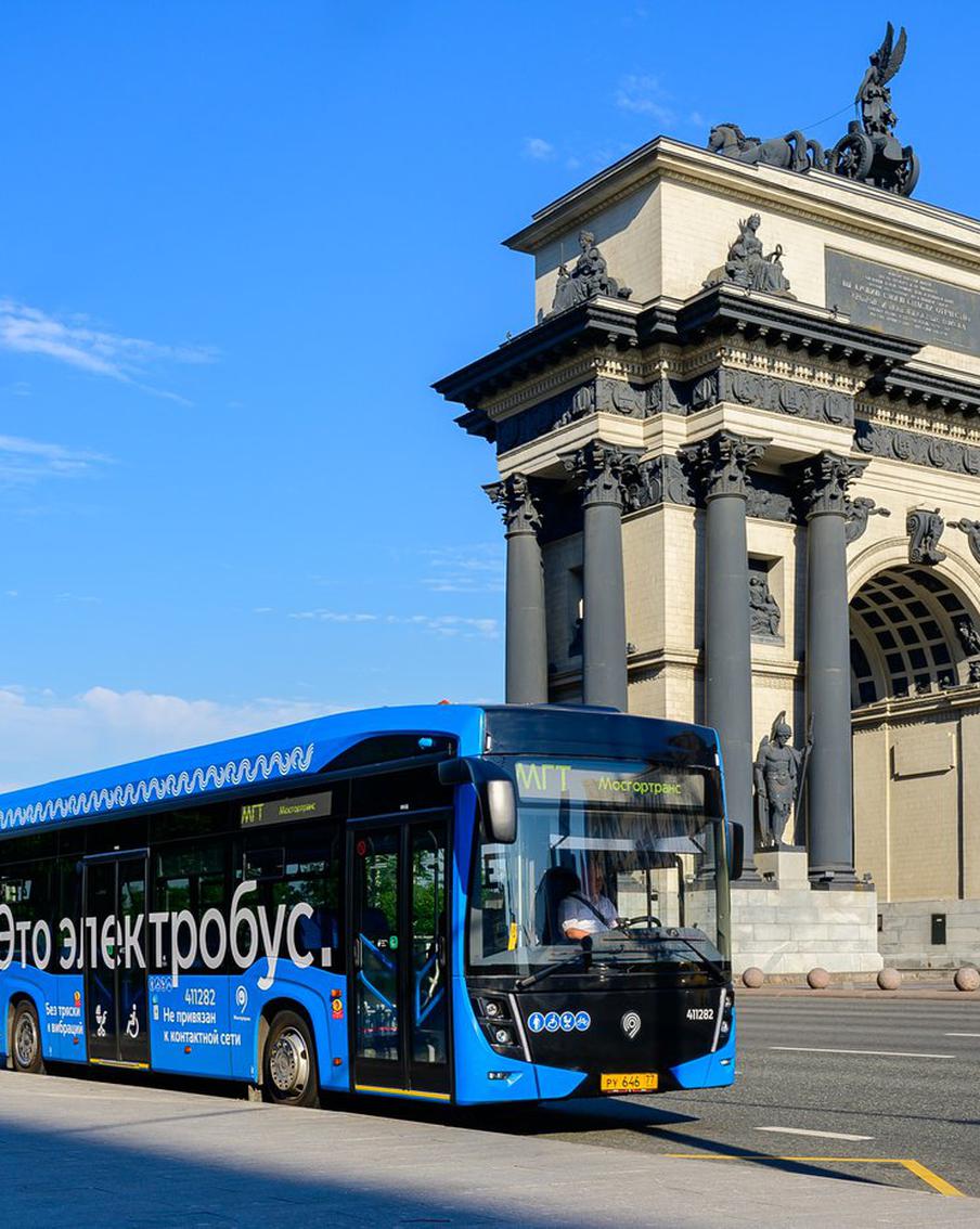 В столице становится всё больше электробусов. Они вышли ещё на пять маршрутов