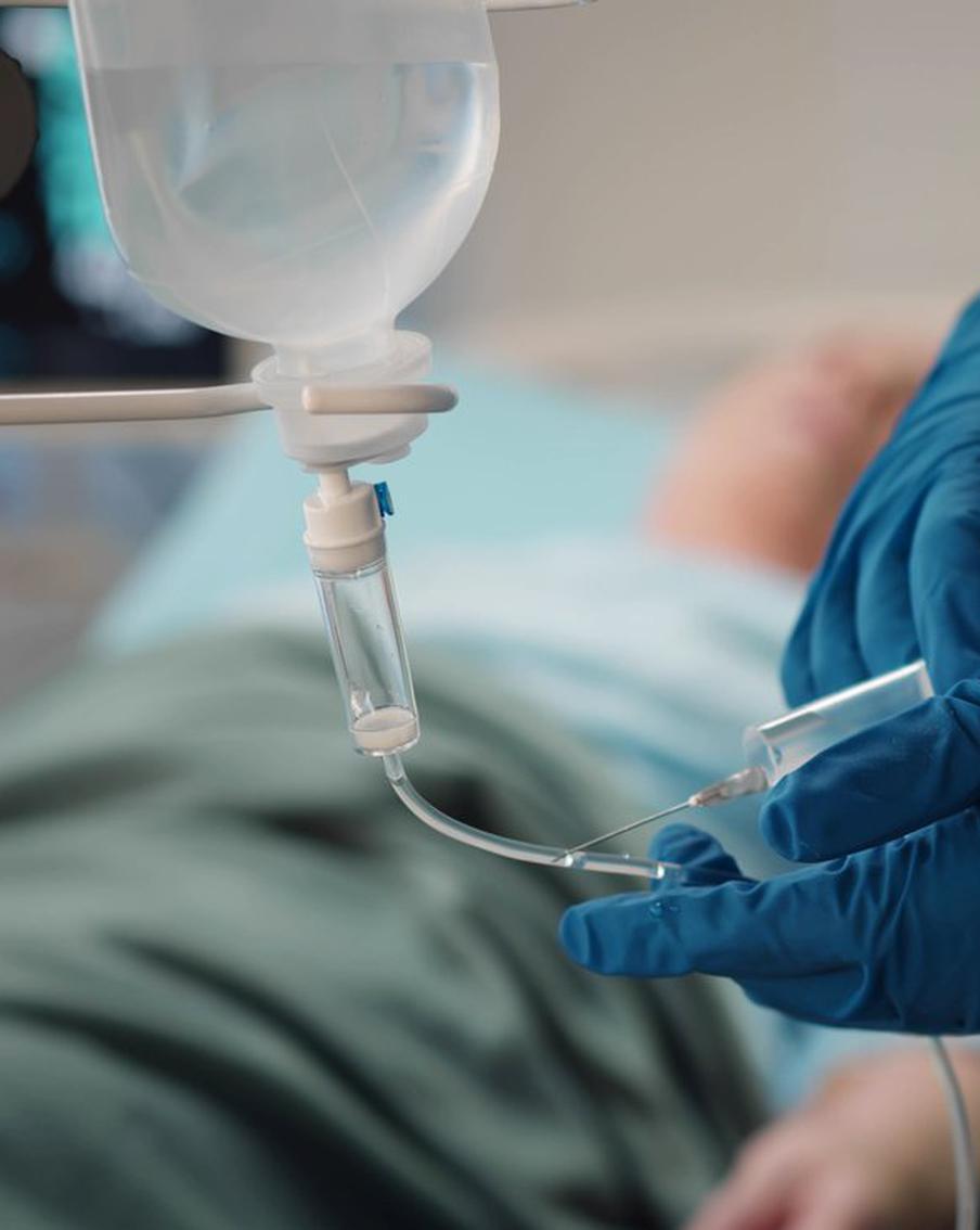 В Минздраве рассказали о состоянии родителей погибших от отравления детей