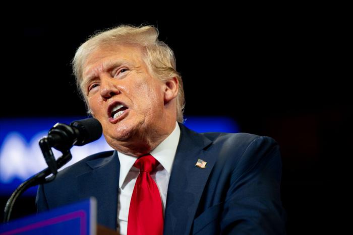 Запад скептично отнёсся к плану Зеленского, Трамп высказался об украинском лидере: хроника очередных событий украинского кризиса