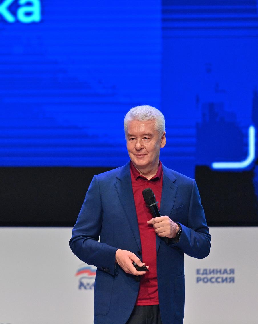 На месте бывшей промзоны "Южный порт" появится зелёная набережная с бассейном, кафе и местами для отдыха горожан