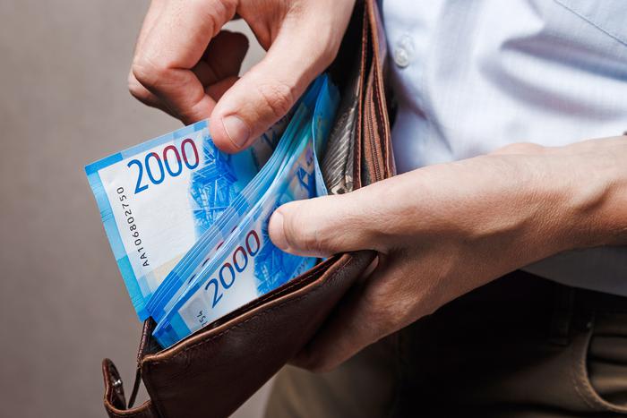 С начала 2025 года в России повысят МРОТ. Законопроект внесут в Госдуму до 1 октября 2024 года