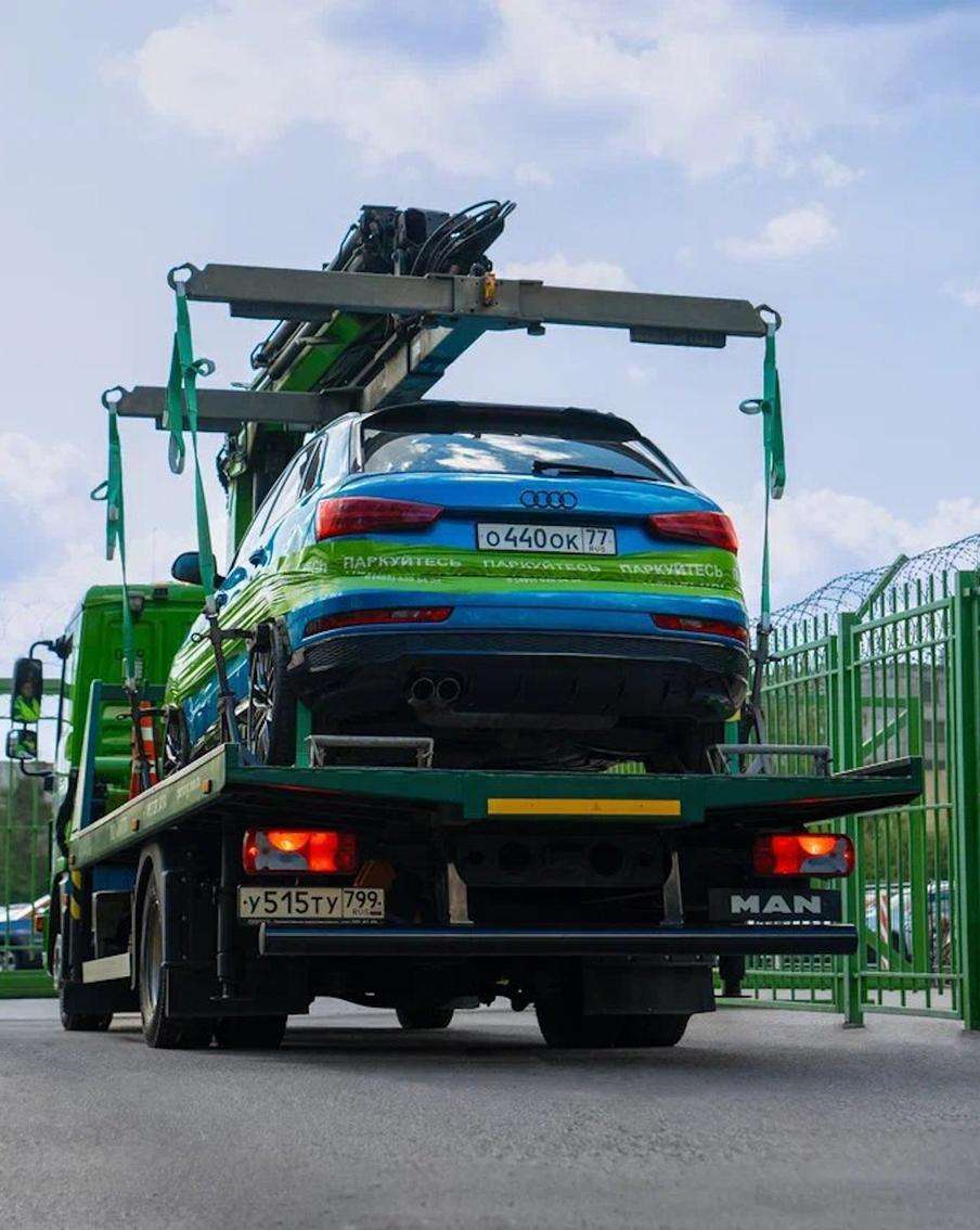 Максим Ликсутов: С начала года на спецстоянки эвакуировали 39 тысяч премиум-авто