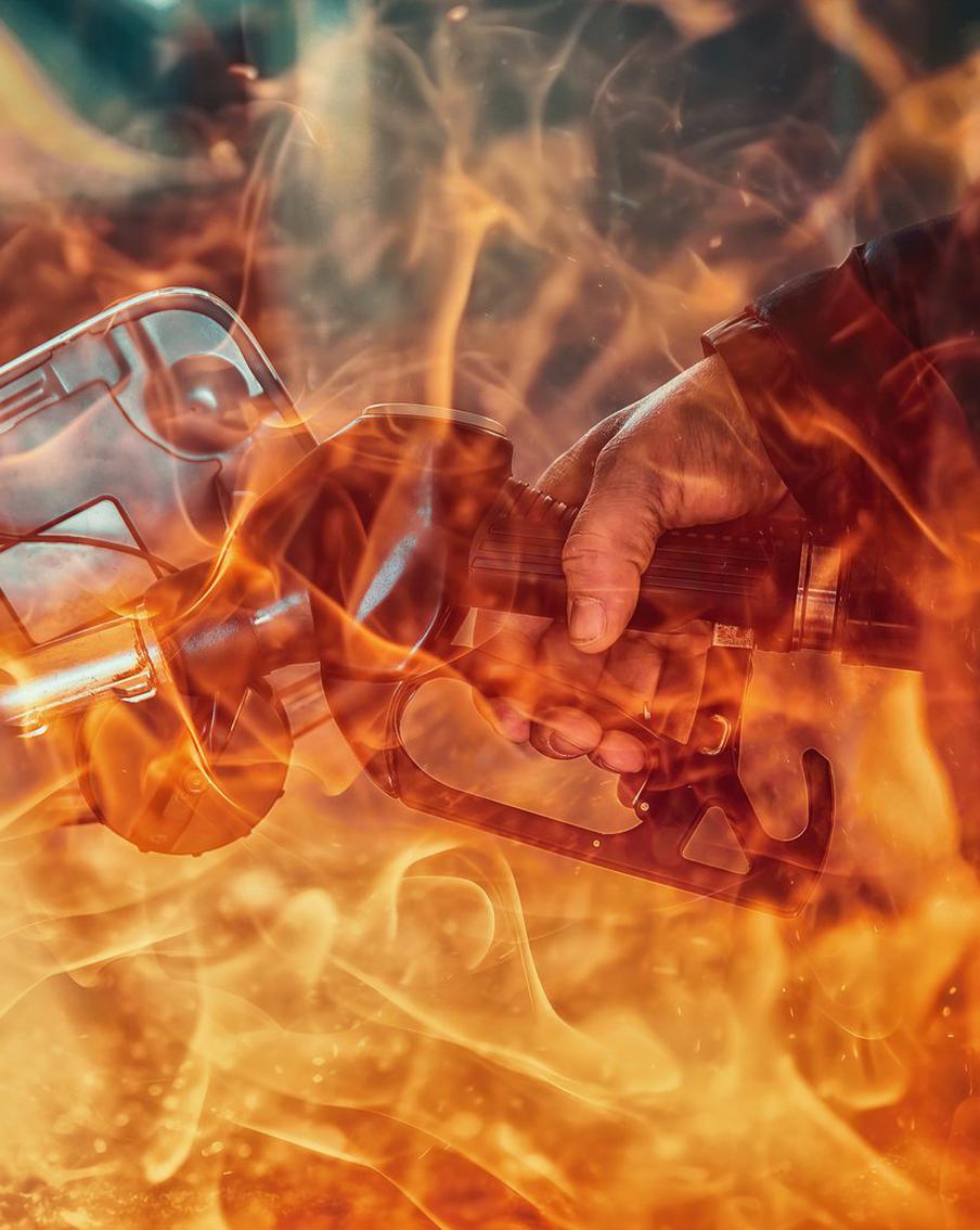 Число погибших при взрыве на АЗС в Дагестане выросло до 11