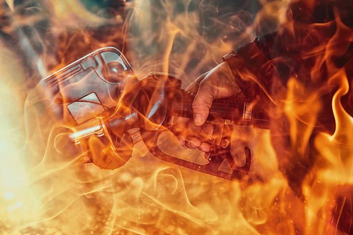 Число погибших при взрыве на АЗС в Дагестане выросло до 11