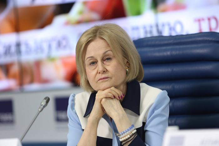 "Сдохнут все твои ср... собаки": Дарья Донцова рассказала, как отравили её питомцев