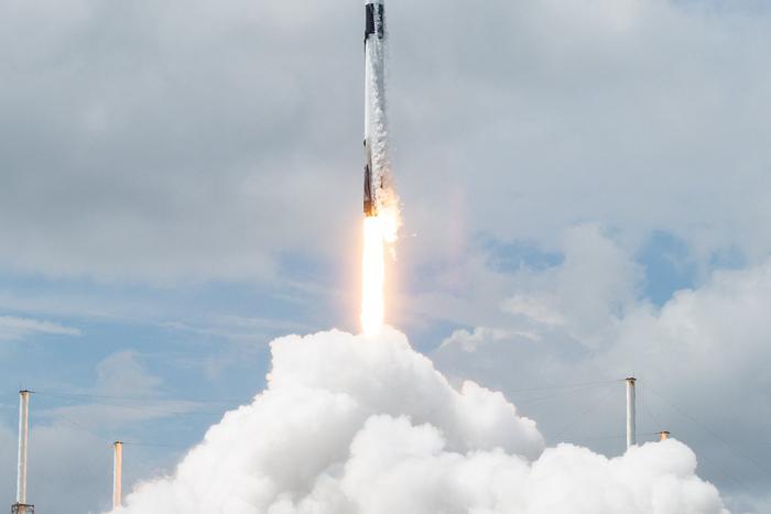 Россиянин отправился на Международную космическую станцию на борту американского космического корабля Crew Dragon